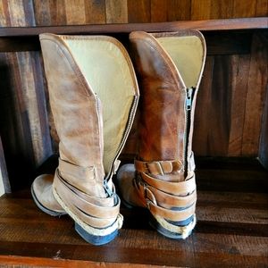 Freebird by Steve Madden Drove Leather Brown Braided Boots, size 7